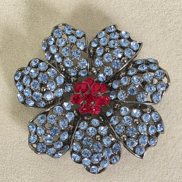 Vintage Silver with Red and Blue Crystal Rhinestone Flower Brooch Pin - Picture 3 of 6